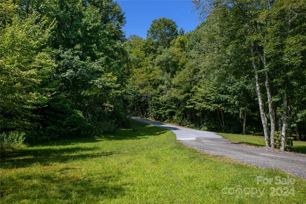 L 3 Sweetwater Ridge Road Balsam Grove, NC 28708
