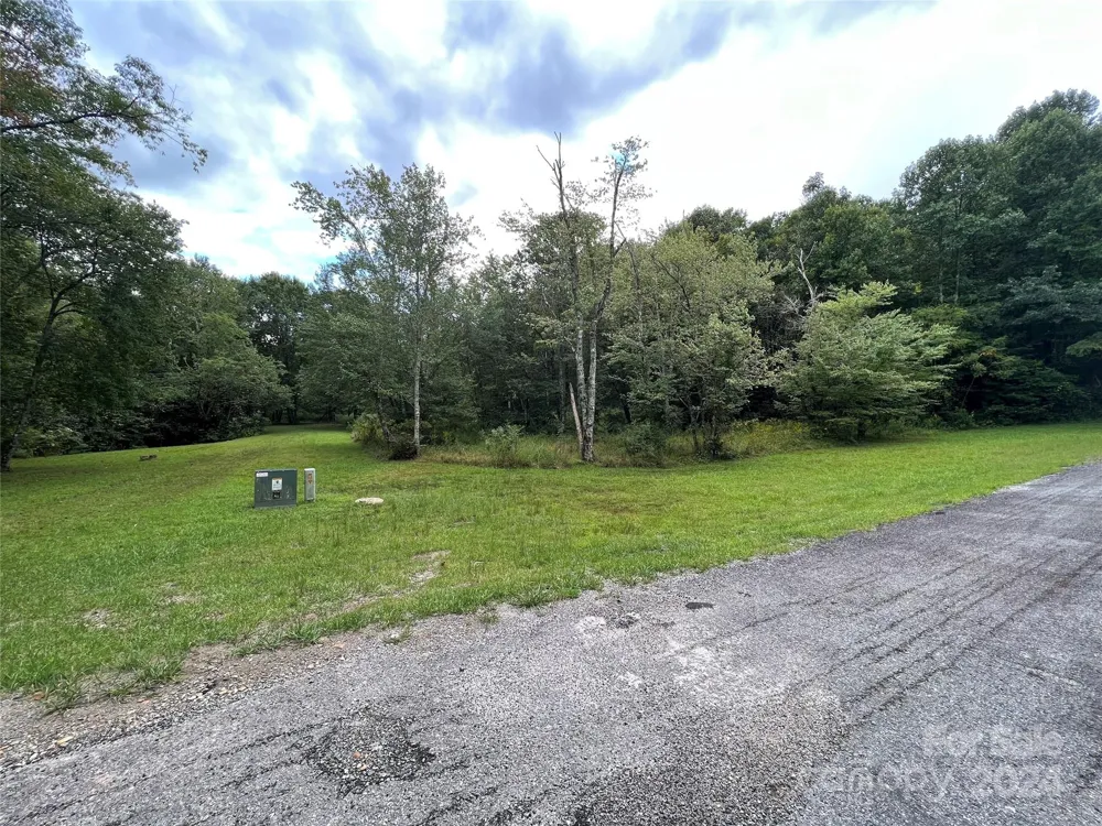 L 3 Sweetwater Ridge Road Balsam Grove, NC 28708