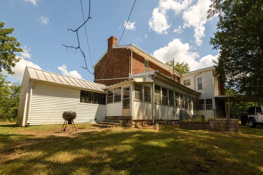 2070 Hunters Point Pike Lebanon, TN 37087