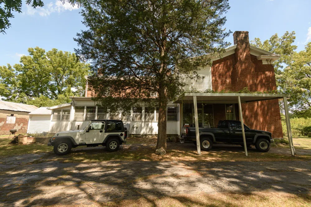 2070 Hunters Point Pike Lebanon, TN 37087