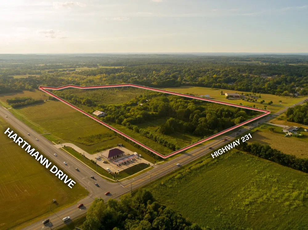 2070 Hunters Point Pike Lebanon, TN 37087