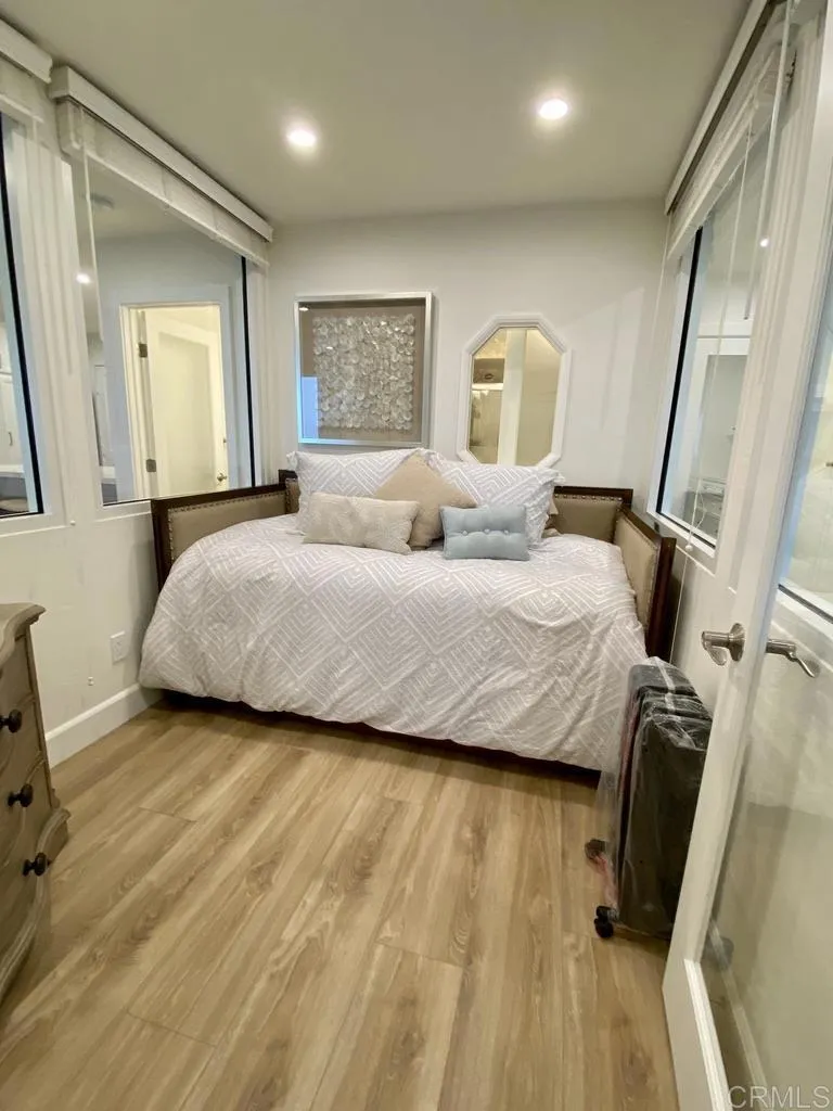 1562 Camino Del Mar #444 Del Mar, CA 92014