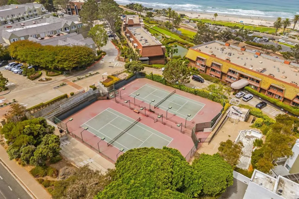 1562 Camino Del Mar #444 Del Mar, CA 92014