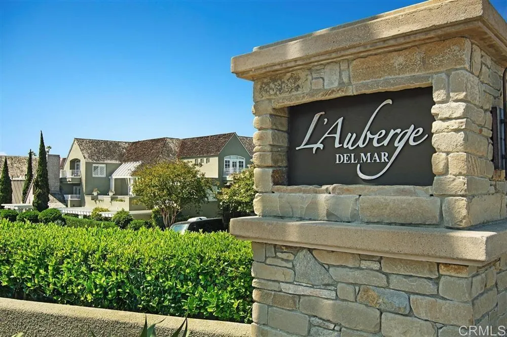 1562 Camino Del Mar #444 Del Mar, CA 92014