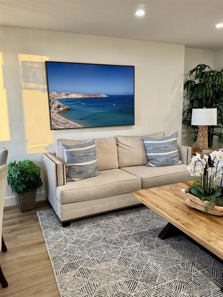 1562 Camino Del Mar #444 Del Mar, CA 92014