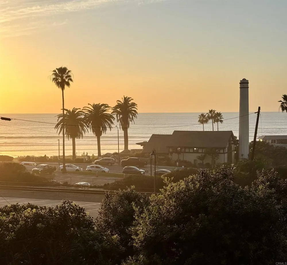 1562 Camino Del Mar #444 Del Mar, CA 92014