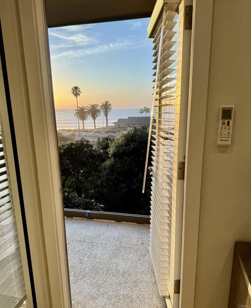 1562 Camino Del Mar #444 Del Mar, CA 92014
