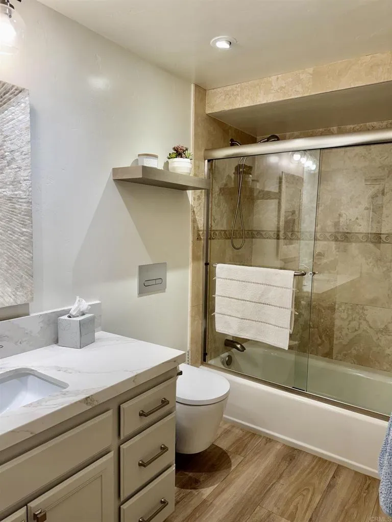 1562 Camino Del Mar #444 Del Mar, CA 92014