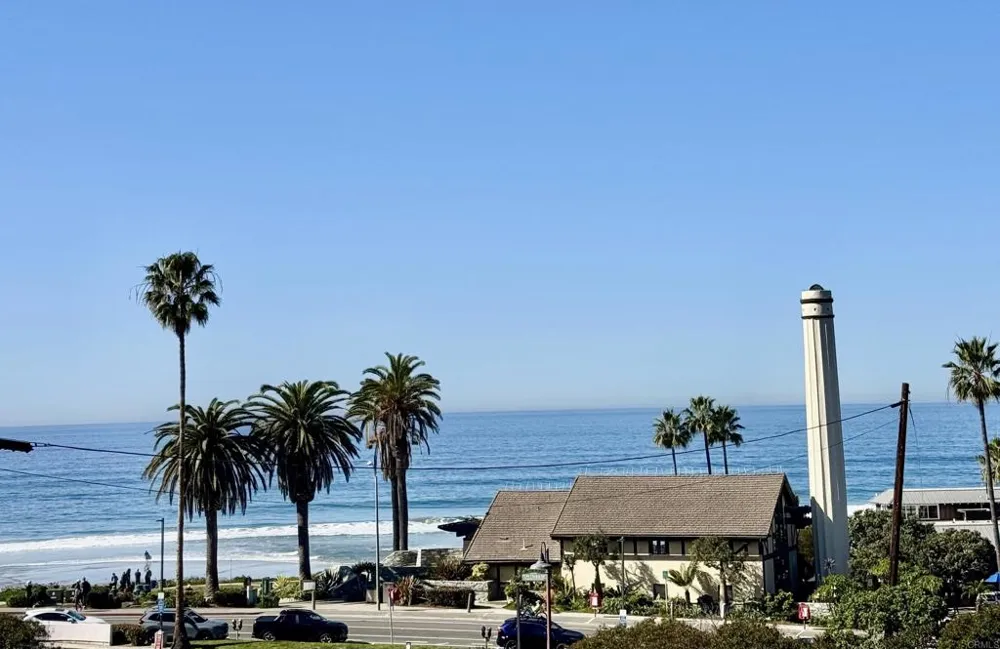 1562 Camino Del Mar #444 Del Mar, CA 92014