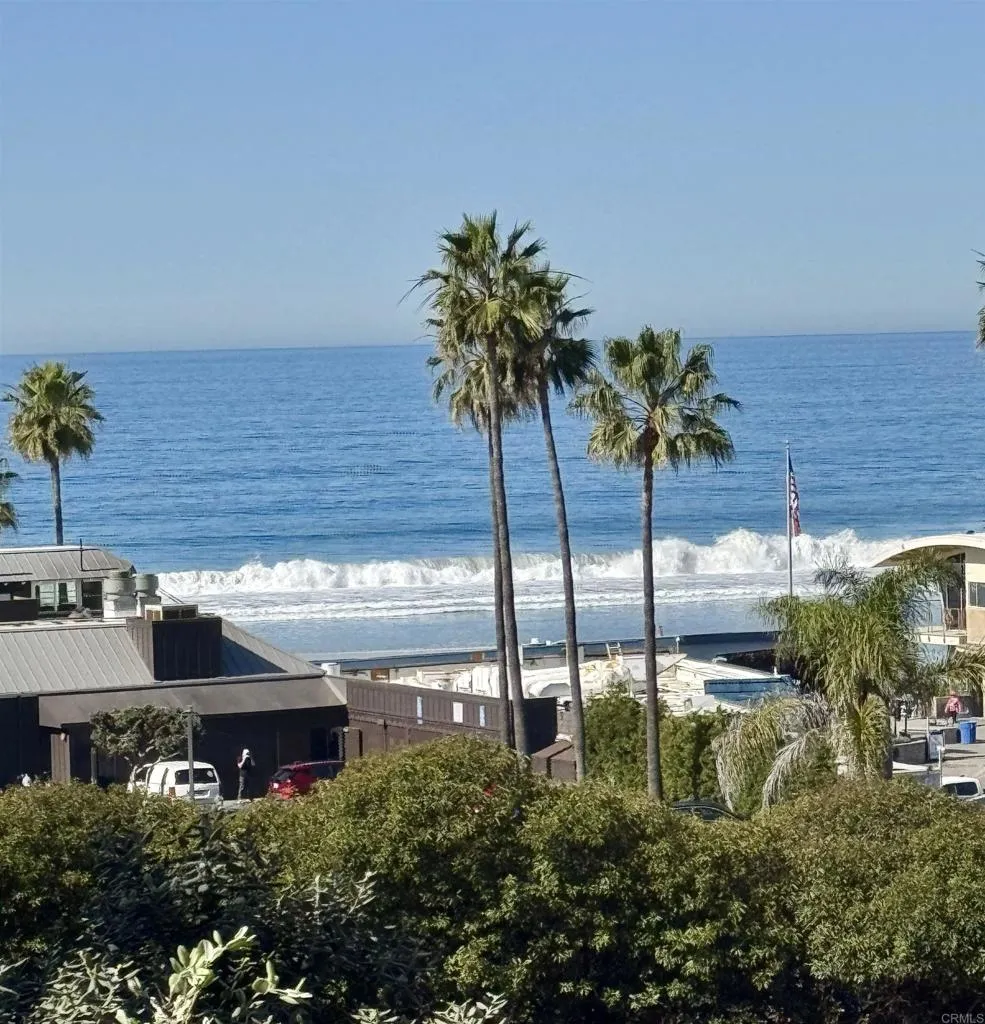 1562 Camino Del Mar #444 Del Mar, CA 92014