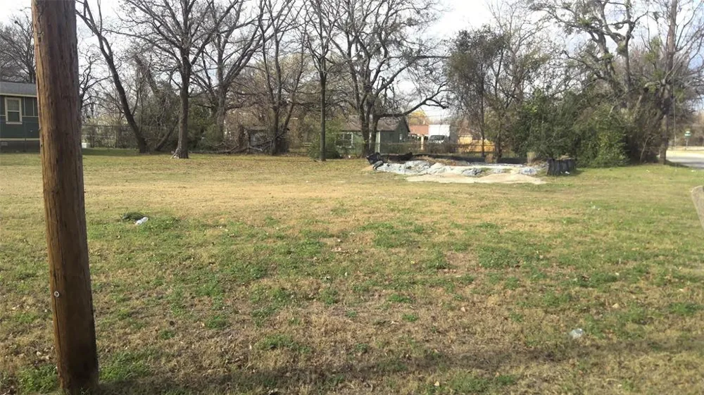 4524 Meek Street Dallas, TX 75216