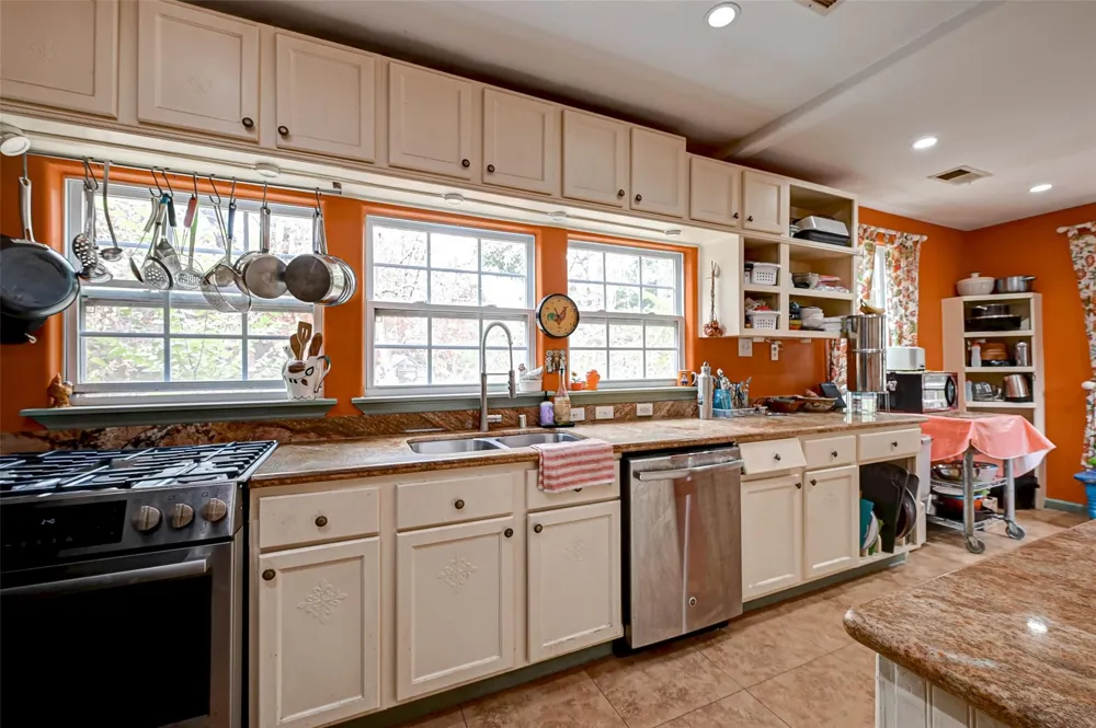 806 Lehman Street Houston, TX 77018