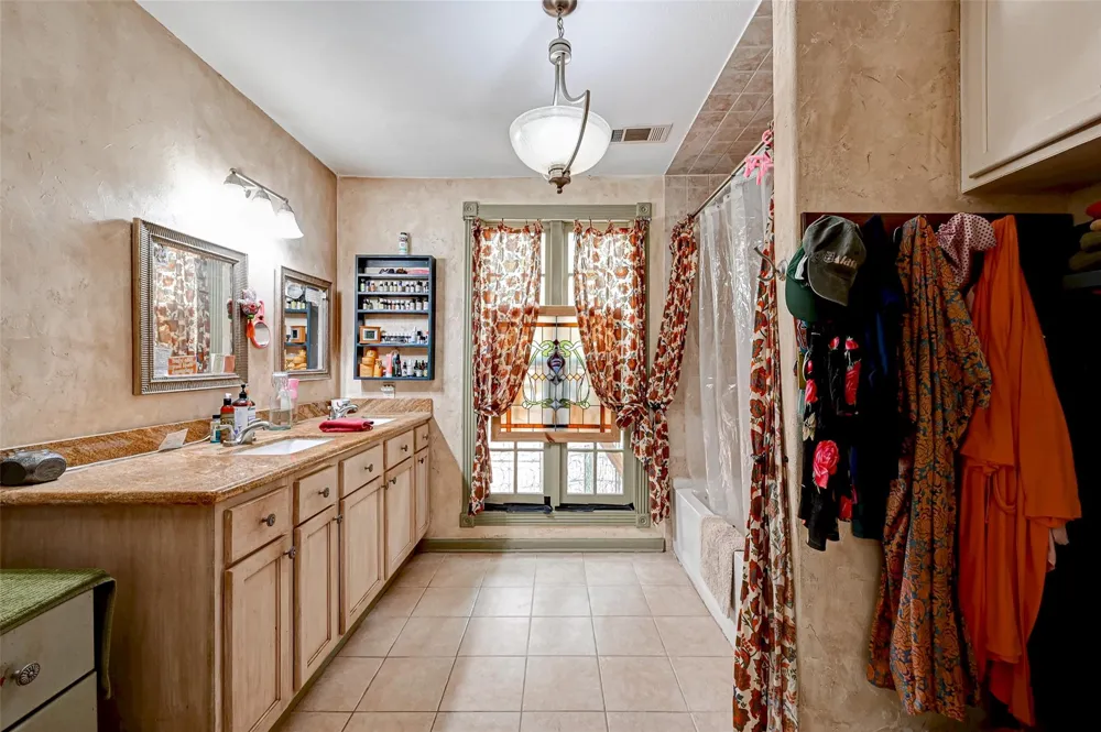 806 Lehman Street Houston, TX 77018