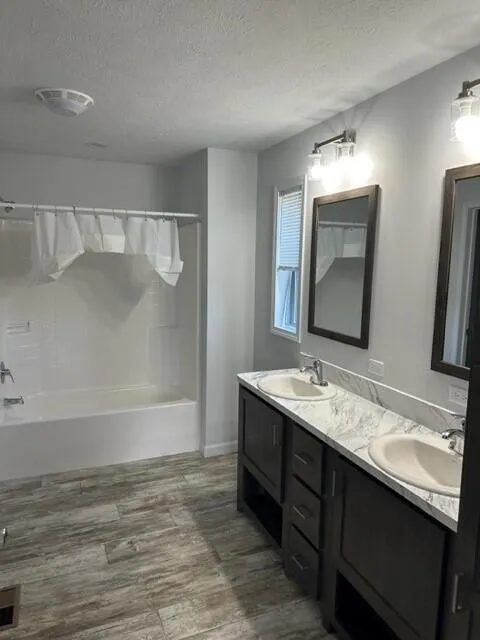 2724 Pasture Street Wayland, MI 49348