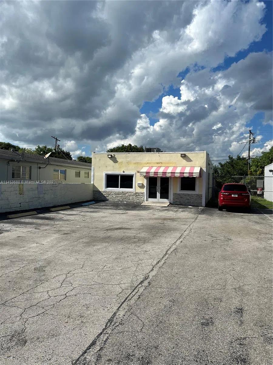 7801 Johnson St Pembroke Pines, FL 33024