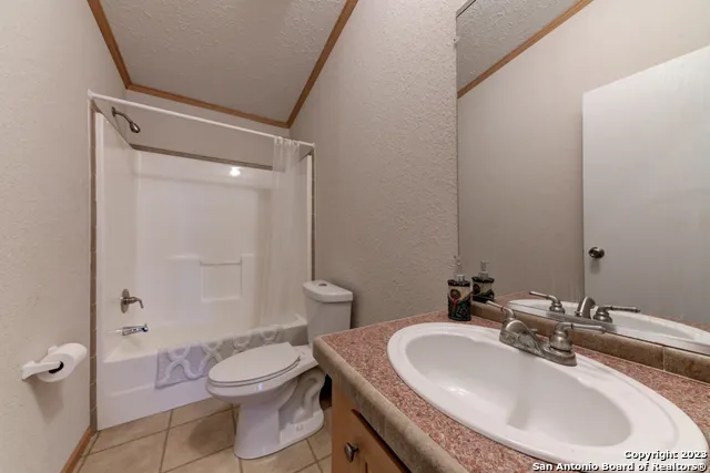 649 Rocky Hill Rd Junction, TX 76849