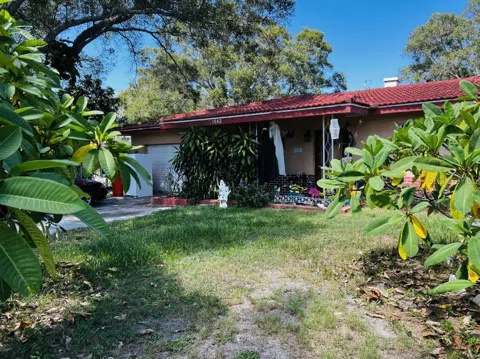 1942 ALTON DRIVE