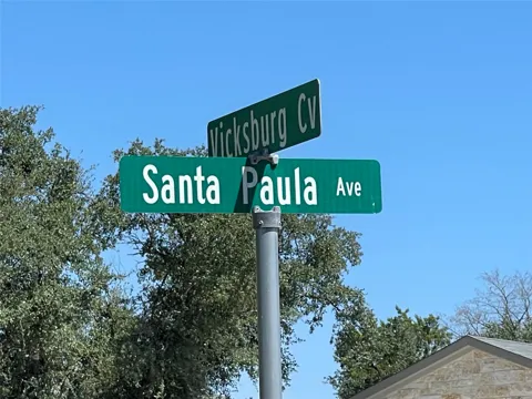 21101 Santa Paula Avenue