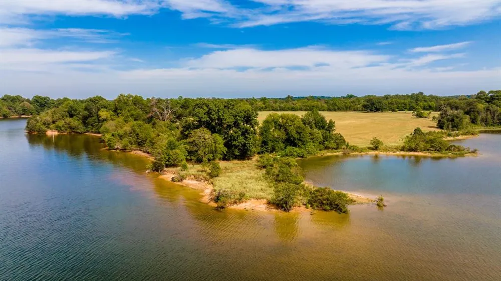 CR 2320 Pittsburg, TX 75686