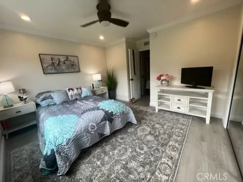 28033 Ridgecove Court