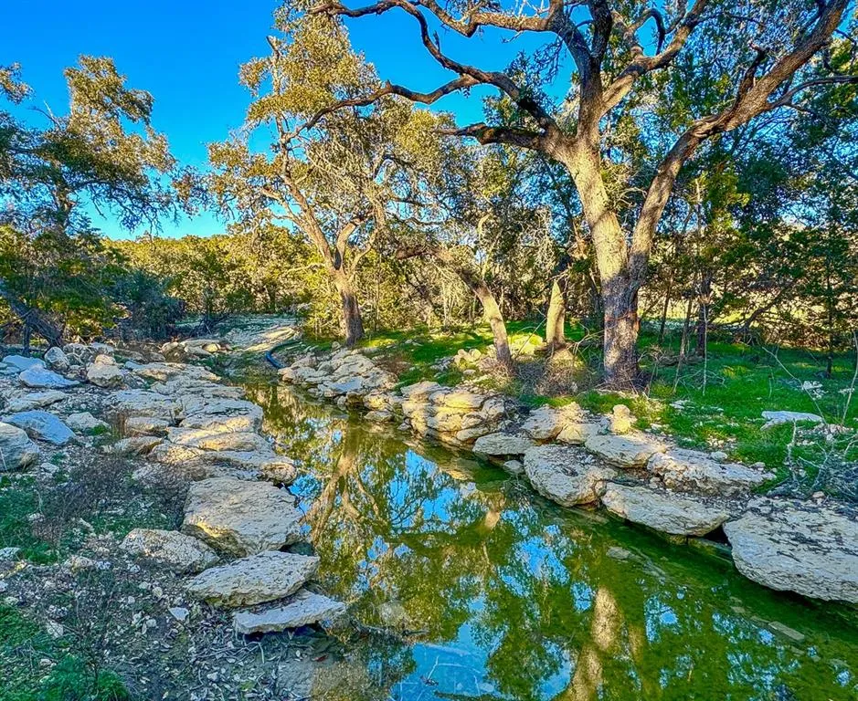 3600 Mt Sharp Rd Wimberley, TX 78676