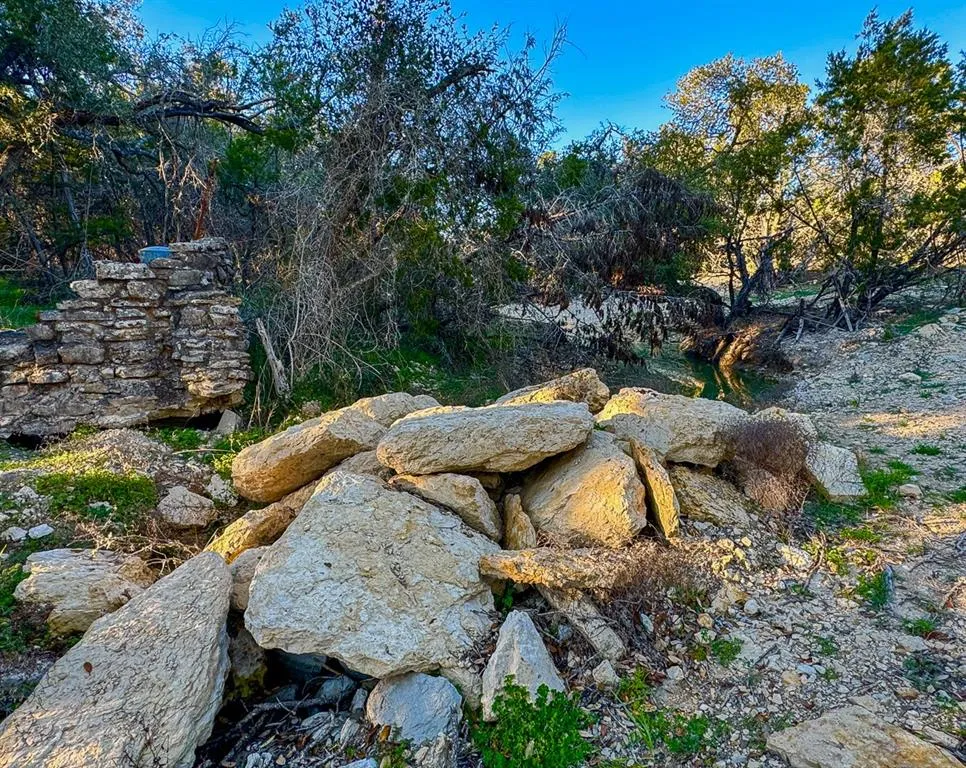 3600 Mt Sharp Rd Wimberley, TX 78676
