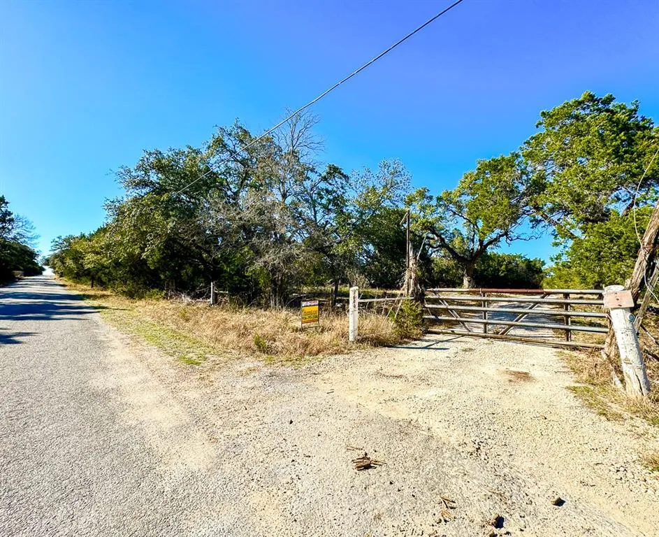 3600 Mt Sharp Rd Wimberley, TX 78676