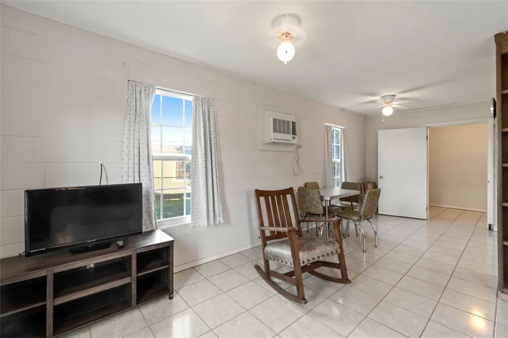 106 Overview Drive Zapata, TX 78076