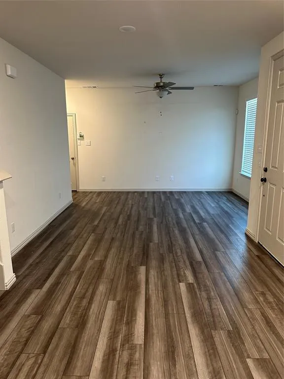 5118 Springlake Parkway Haltom City, TX 76117