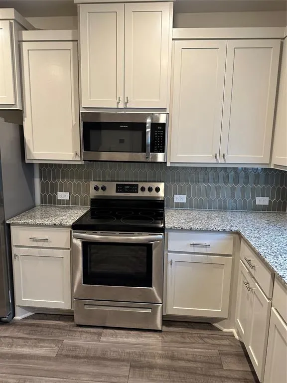 5118 Springlake Parkway Haltom City, TX 76117