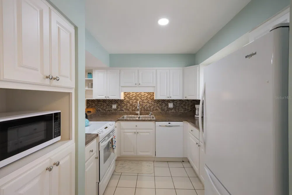 1801 GULF DRIVE #248 Bradenton Beach, FL 34217