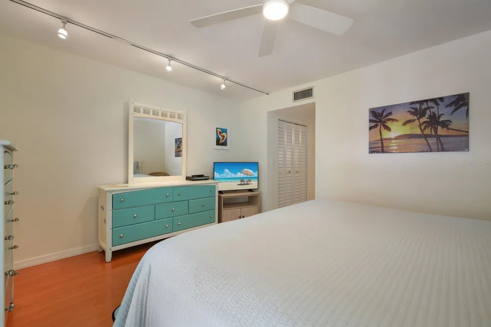 1801 GULF DRIVE #248 Bradenton Beach, FL 34217