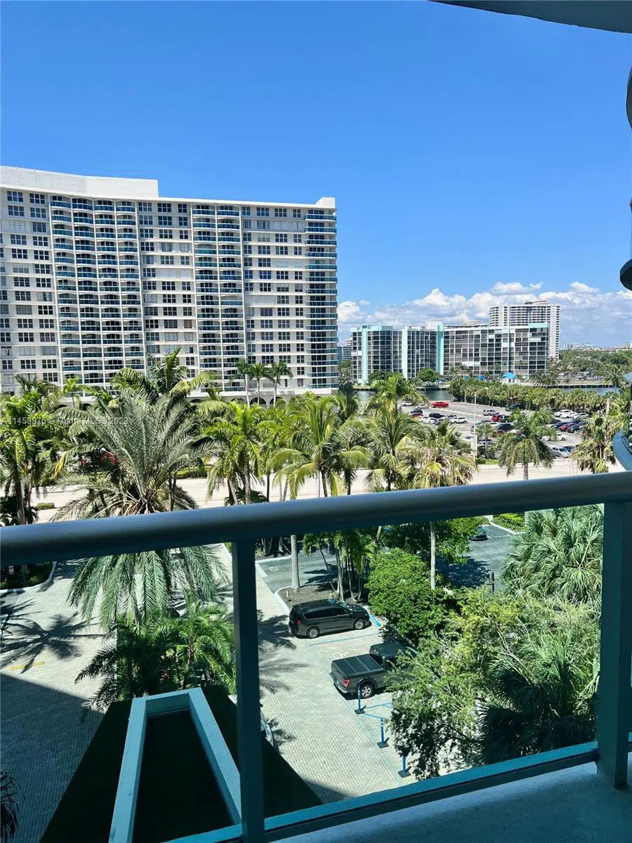 3801 S Ocean Dr #6S Hollywood, FL 33019