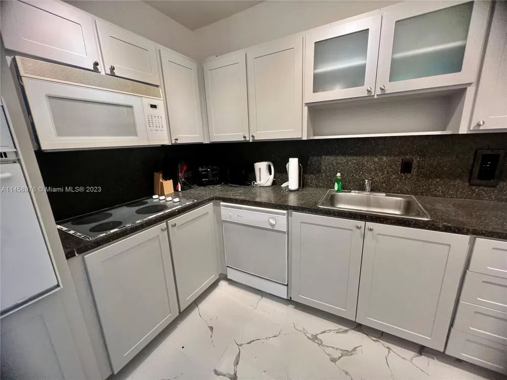 3801 S Ocean Dr #6S Hollywood, FL 33019