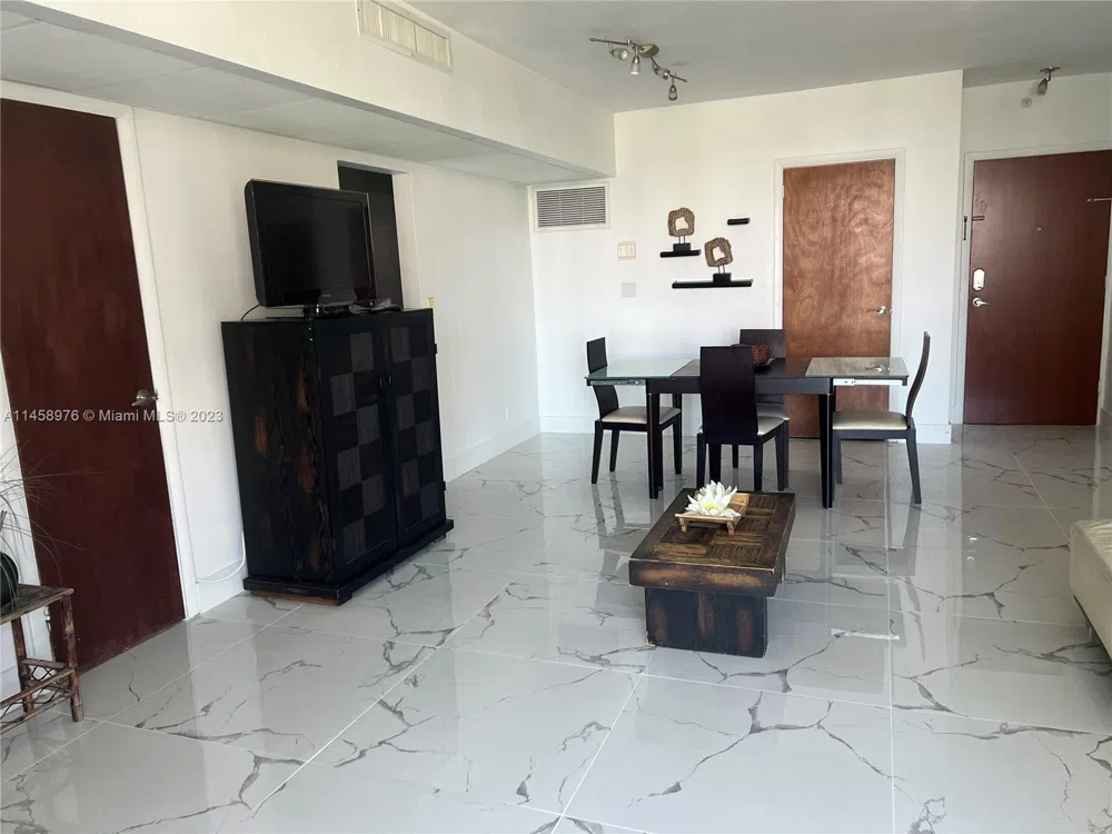 3801 S Ocean Dr #6S Hollywood, FL 33019
