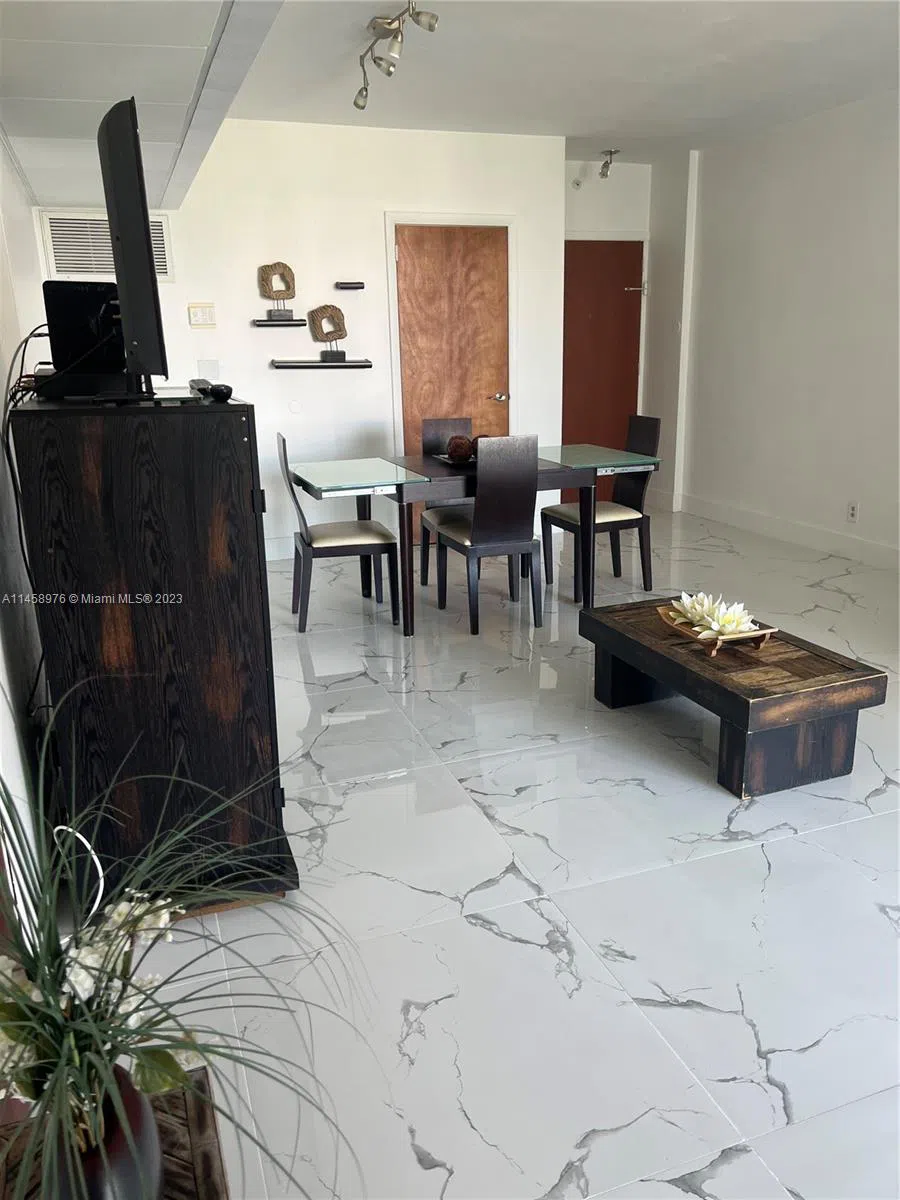 3801 S Ocean Dr #6S Hollywood, FL 33019