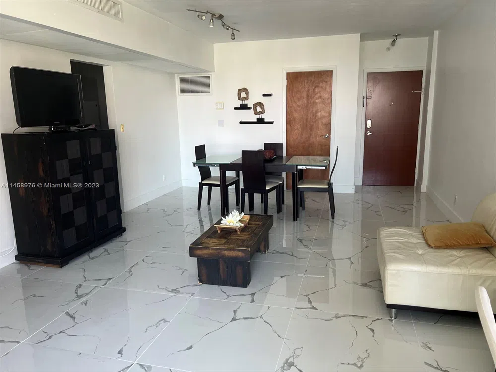 3801 S Ocean Dr #6S Hollywood, FL 33019