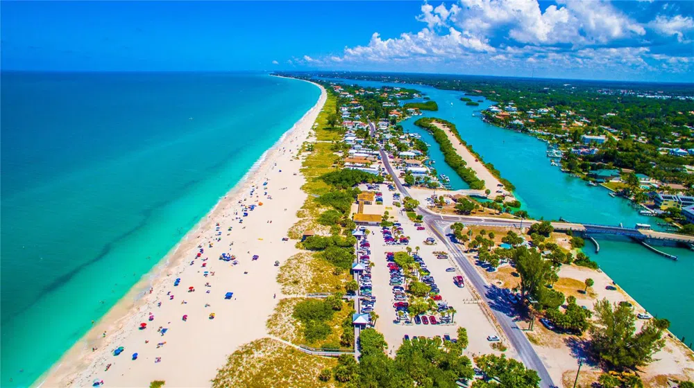 424 ALBEE ROAD W #1 Nokomis, FL 34275