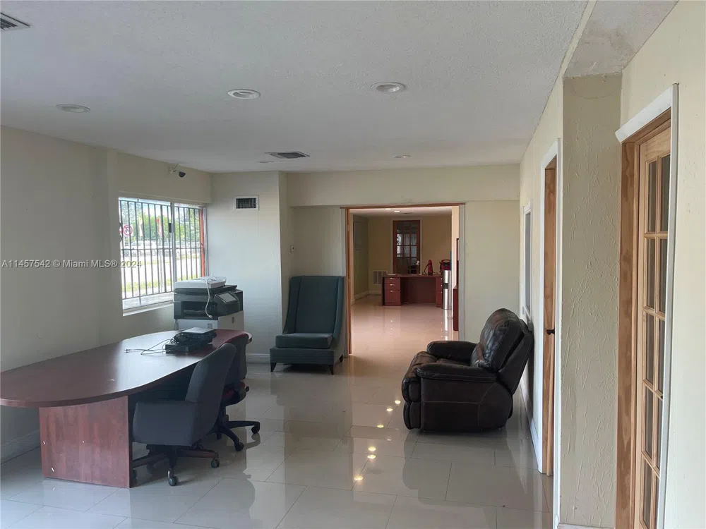 9800 NW 27th Ave Miami, FL 33147