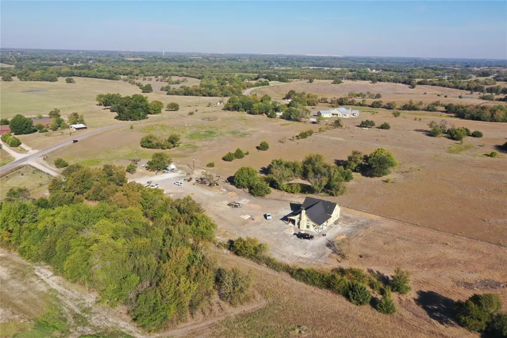 3868 County Road 494 Princeton, TX 75407