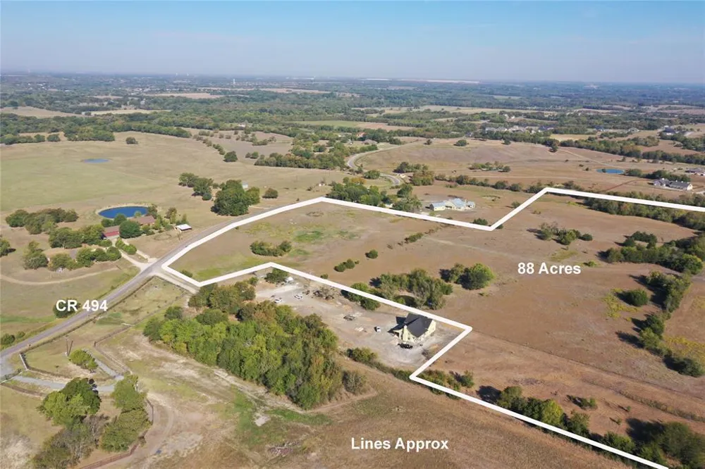 3868 County Road 494 Princeton, TX 75407