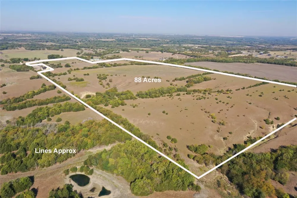 3868 County Road 494 Princeton, TX 75407
