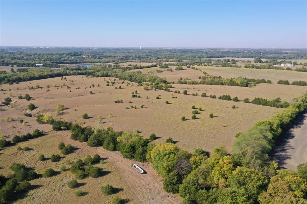 3868 County Road 494 Princeton, TX 75407