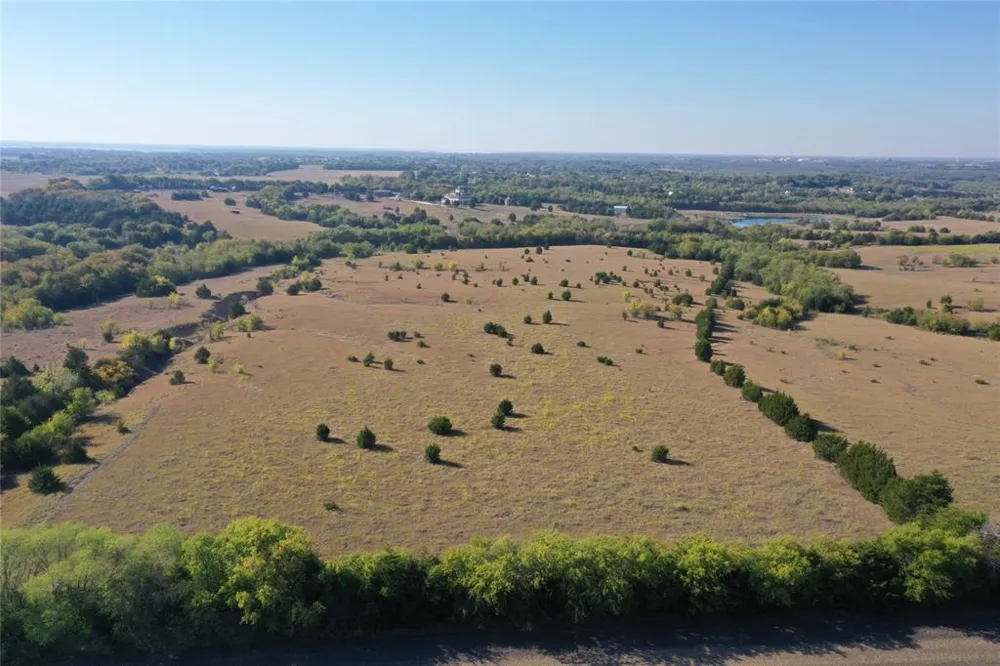 3868 County Road 494 Princeton, TX 75407