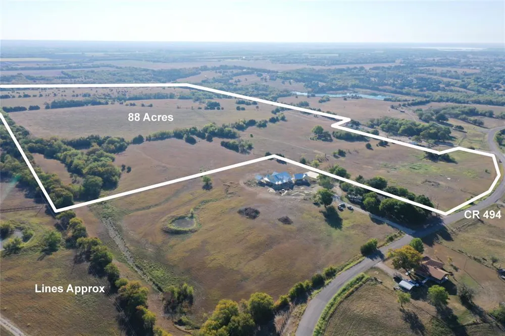 3868 County Road 494 Princeton, TX 75407
