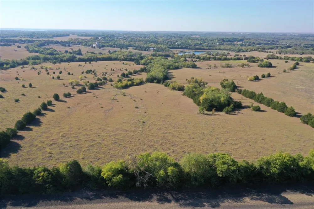 3868 County Road 494 Princeton, TX 75407