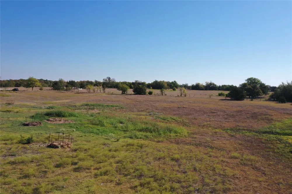 3868 County Road 494 Princeton, TX 75407