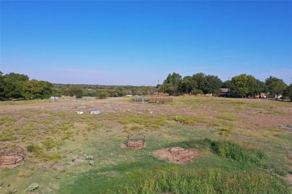 3868 County Road 494 Princeton, TX 75407