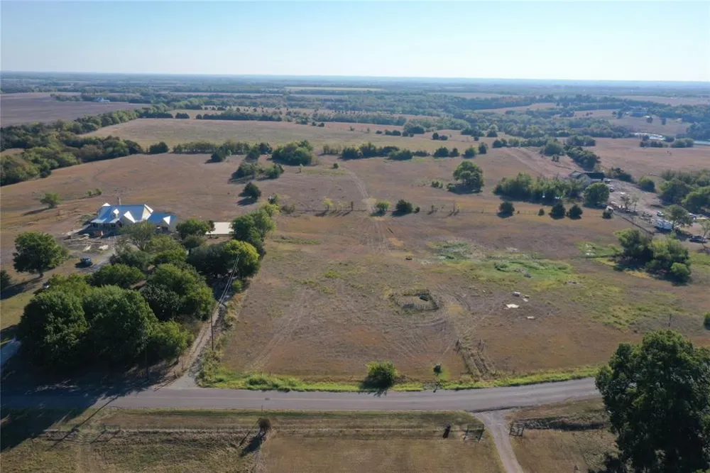 3868 County Road 494 Princeton, TX 75407