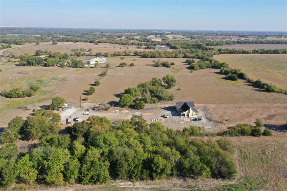 3868 County Road 494 Princeton, TX 75407